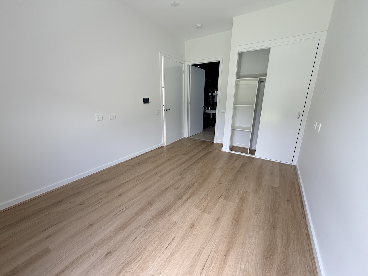 Exceptionally Convenient Craigieburn 2+OOA HPS SDA Home Close to All Essentials — Home image 7