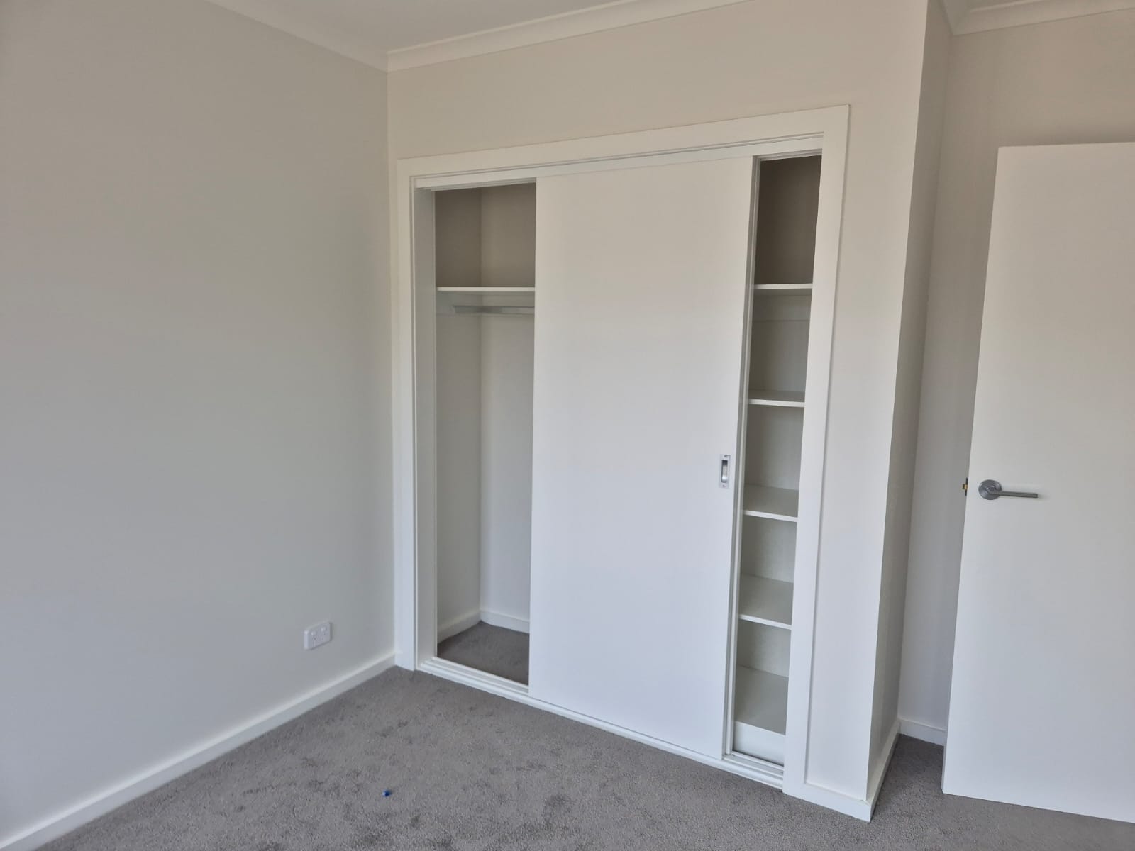 SIL House with Immediate Capacity — Home image 5