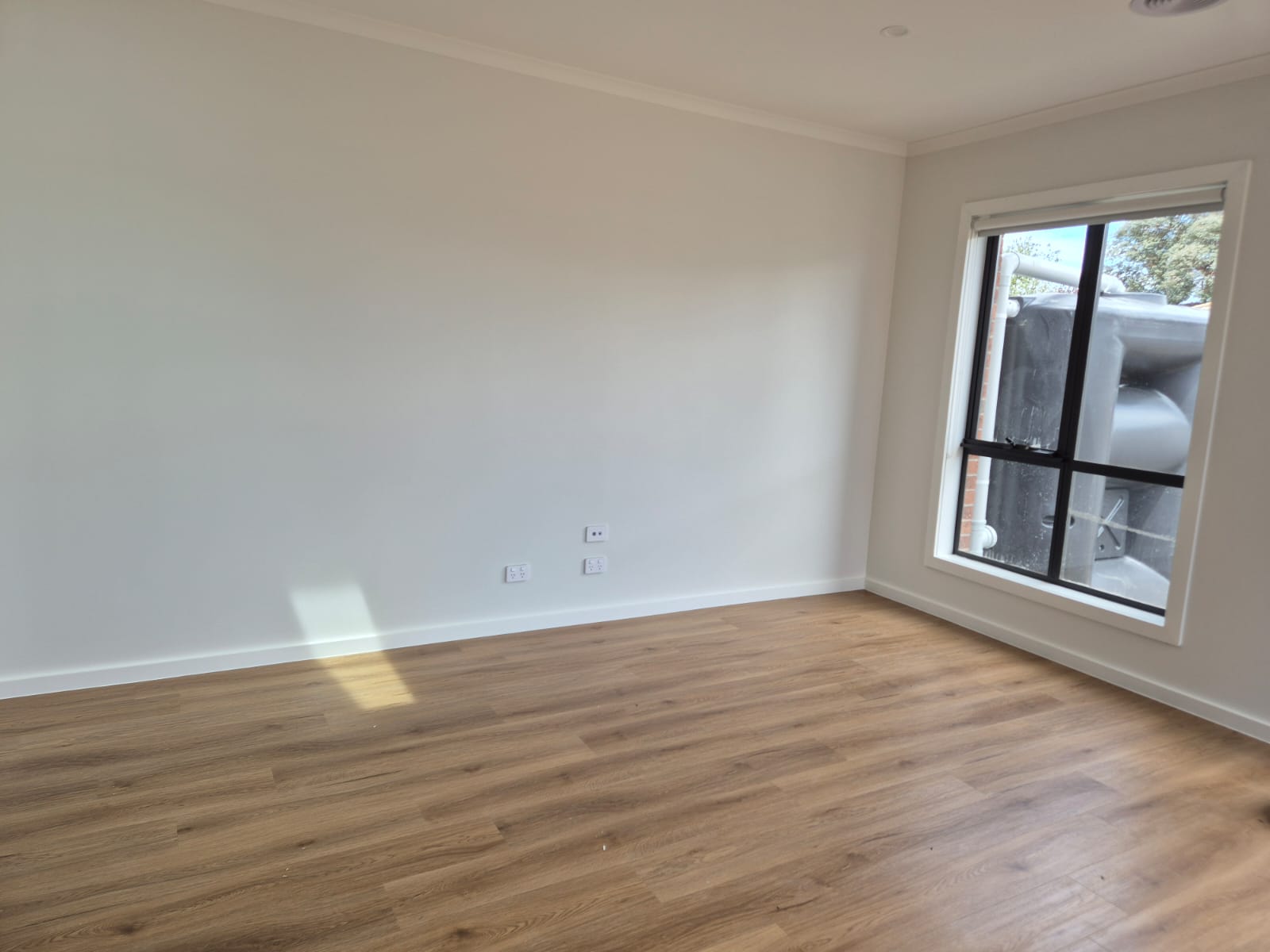 SIL House with Immediate Capacity — Home image 7