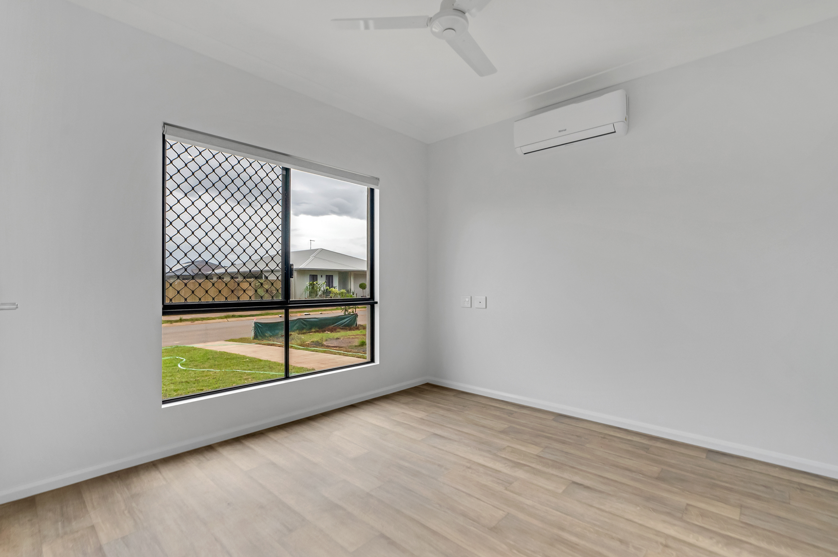 2 x 1-Bed Robust Duplex with Support Room - Edmonton — Home image 4