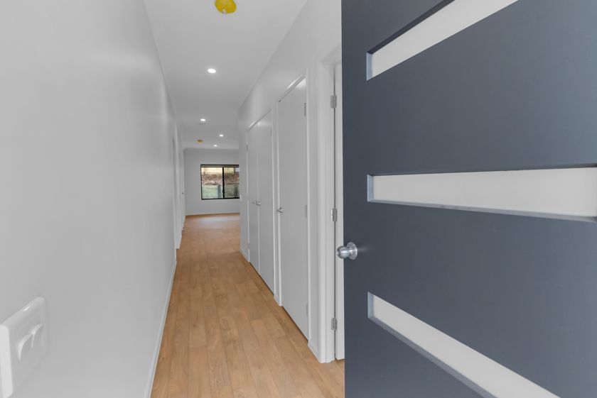 2 x 1-Bed Robust Duplex with Support Room - Edmonton — Home image 13