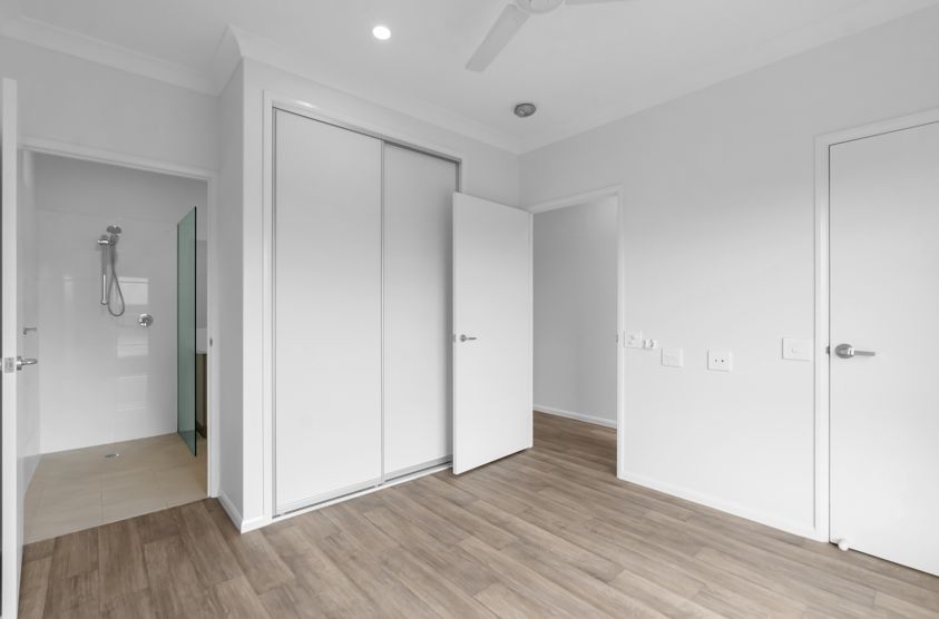 2 x 1-Bed Robust Duplex with Support Room - Edmonton — Home image 15