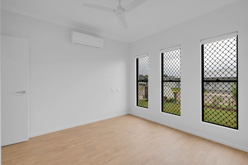 2 x 1-Bed Robust Duplex with Support Room - Edmonton — Home image 22