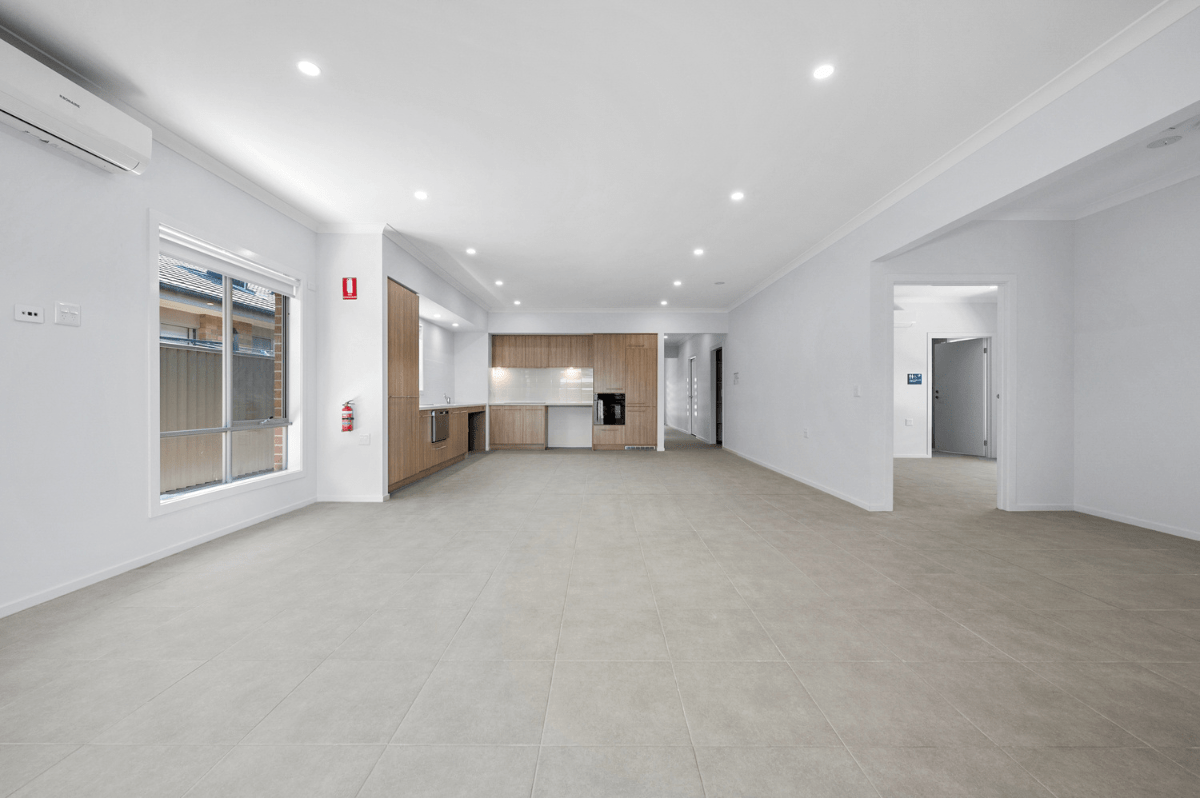 2 Resident HPS House - Alfredton Central Estate Ballarat VIC — Home image 10