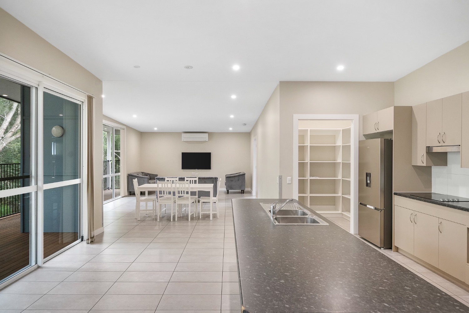 Boyce Ave, Wyong NSW 2259 — Home image 2