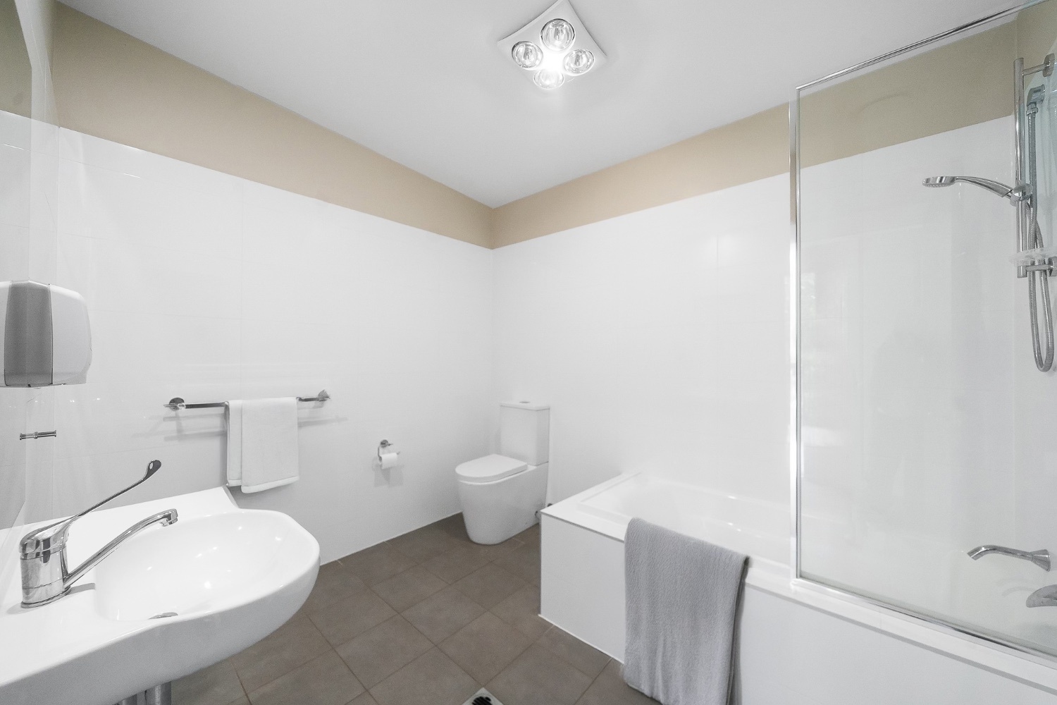Boyce Ave, Wyong NSW 2259 — Home image 12