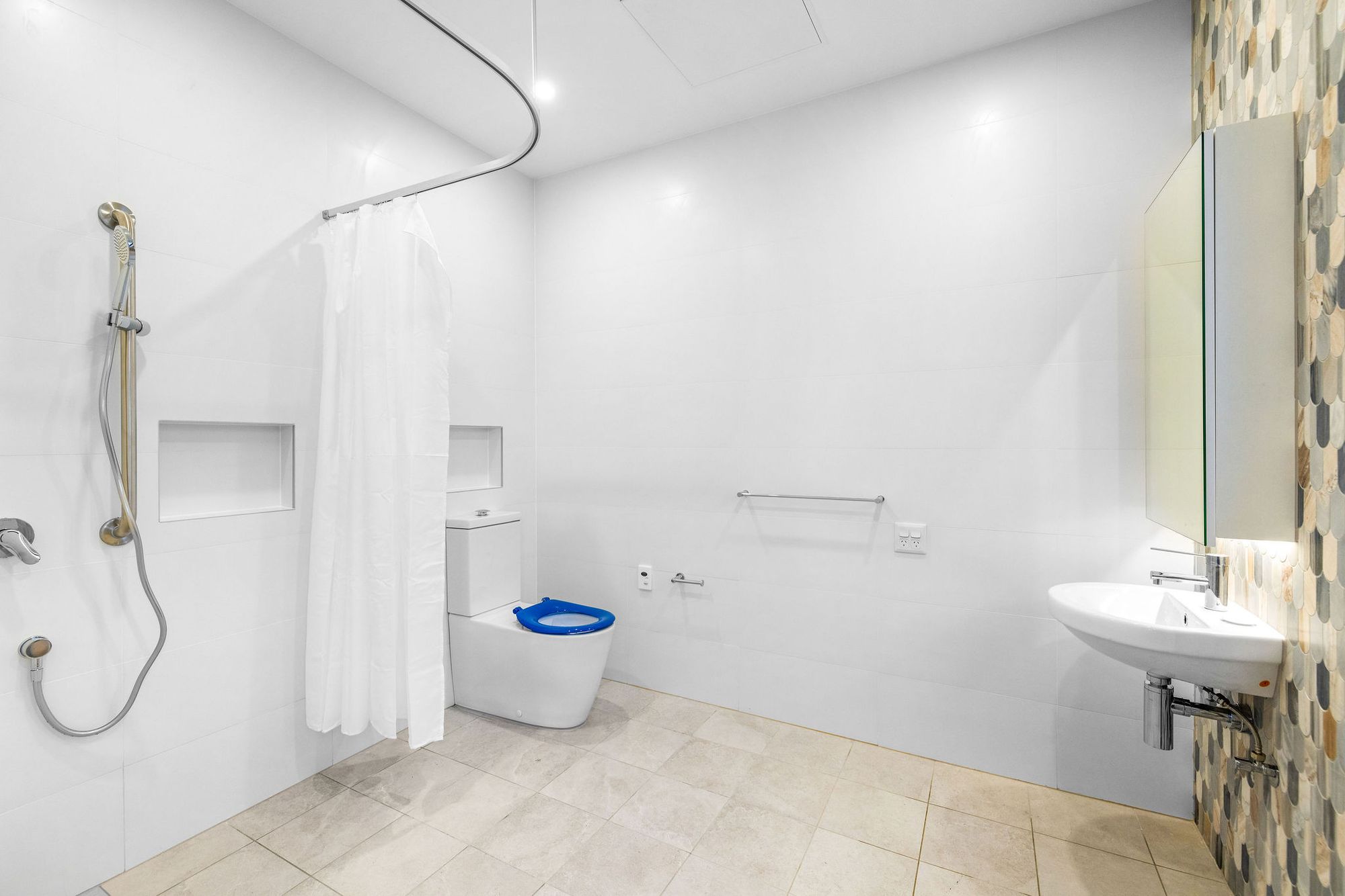 Modern Single & Shared SDA Dwellings in Serene Terrey Hills, Northern Beaches — Home image 4