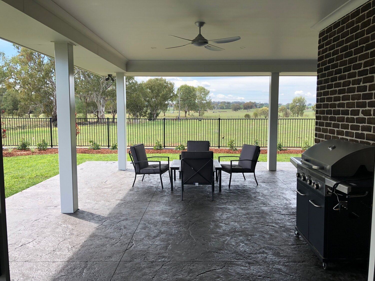 Warrah B — Home image 2