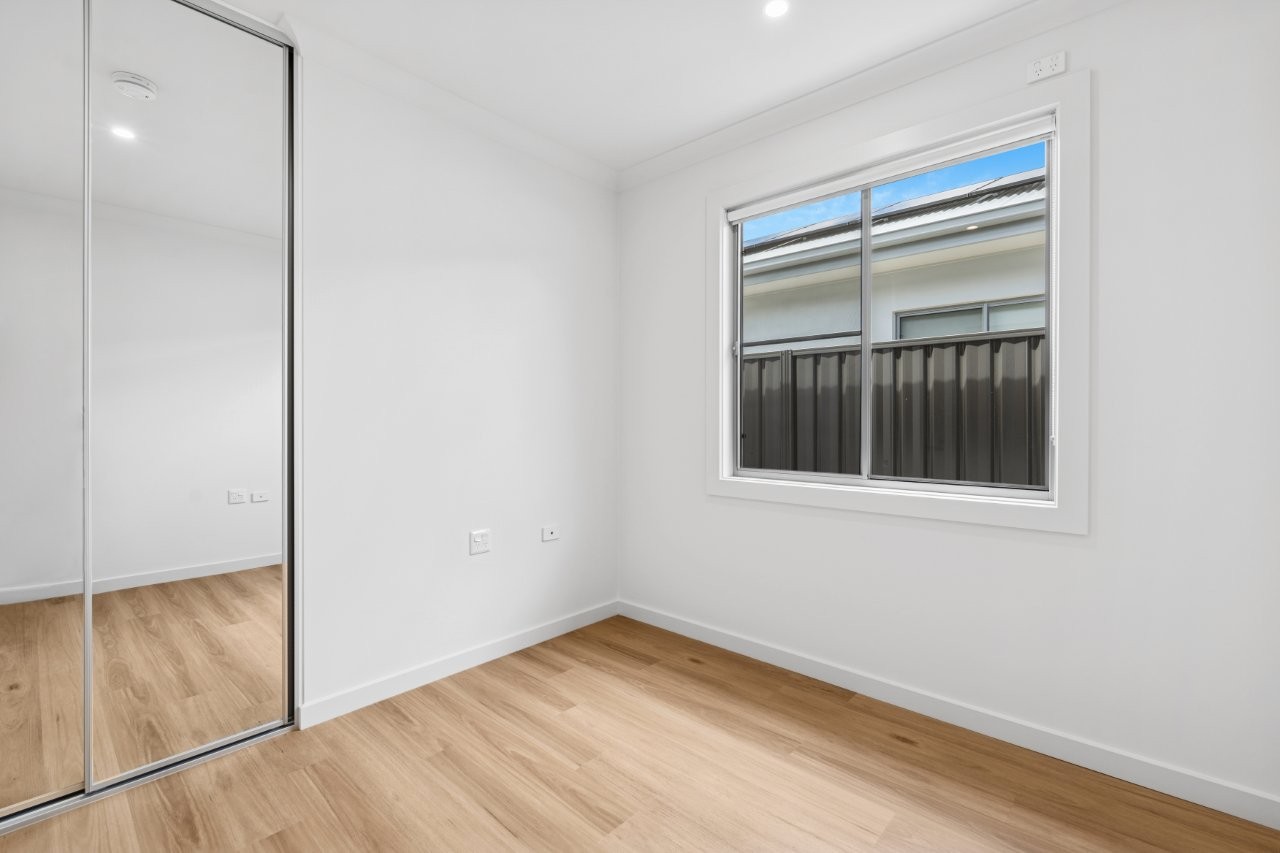 Brand new homes (x2) side by side, ready for their first participants — Home image 9