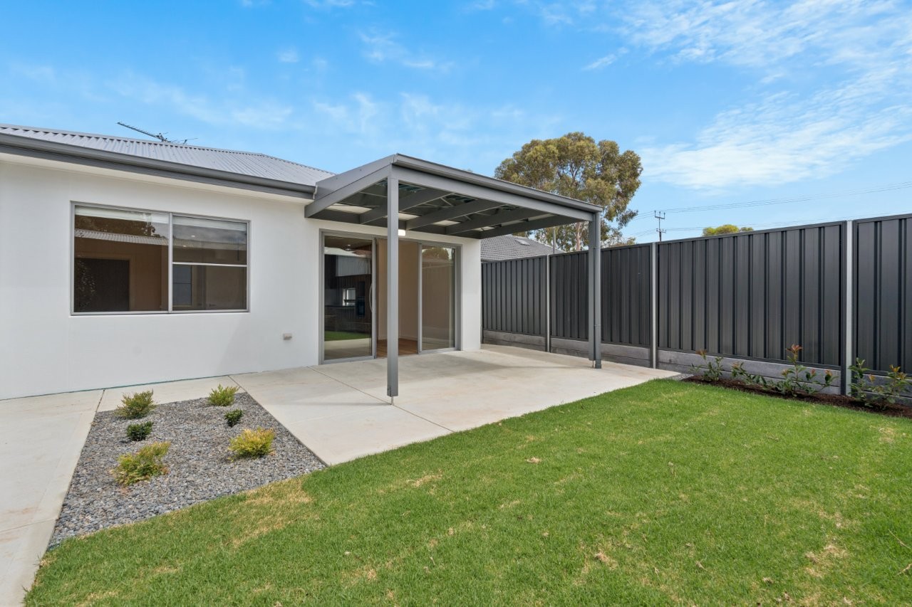 Brand new homes (x2) side by side, ready for their first participants — Home image 12