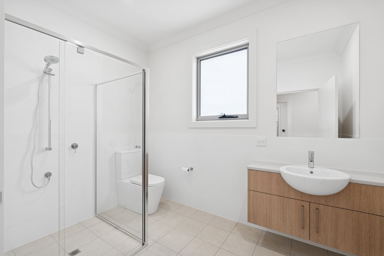 Brand new homes (x2) side by side, ready for their first participants — Home image 15