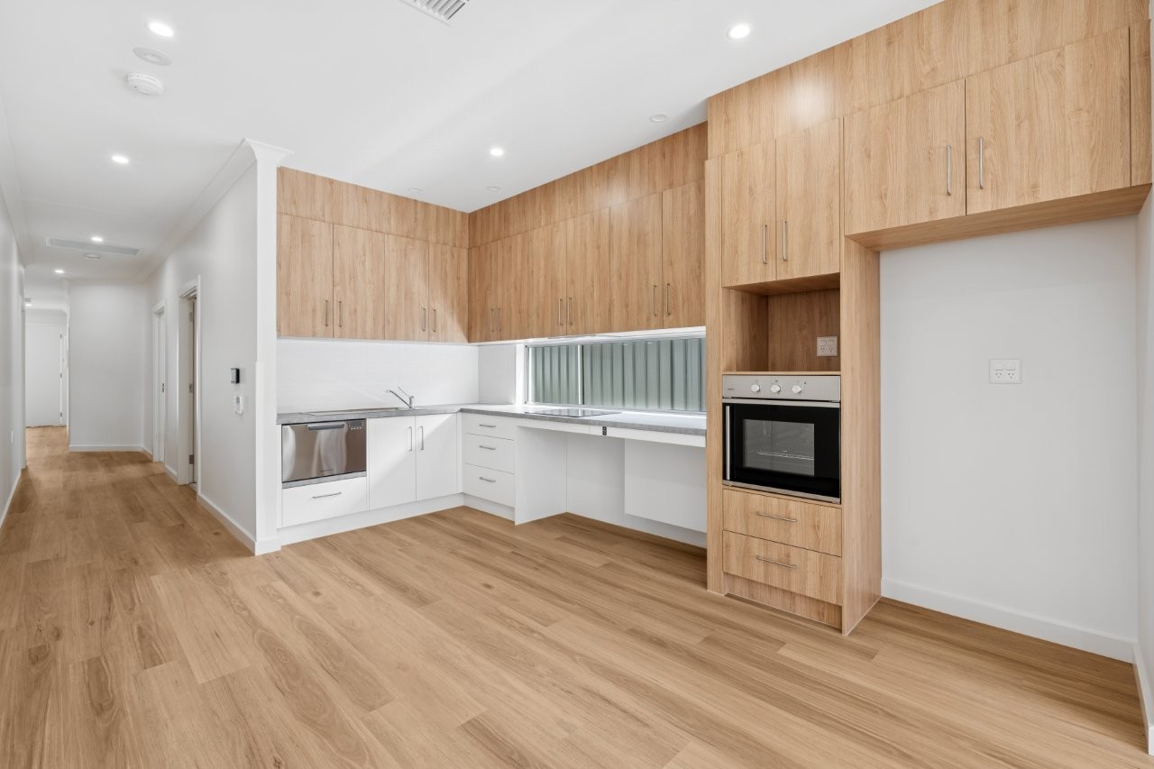 Brand new homes (x2) side by side, ready for their first participants — Home image 5