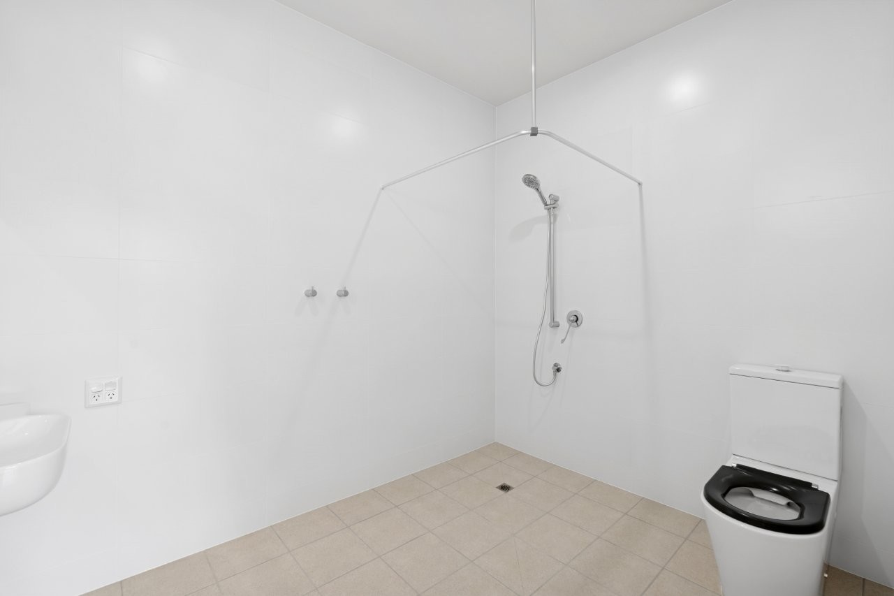Brand new homes (x2) side by side, ready for their first participants — Home image 6