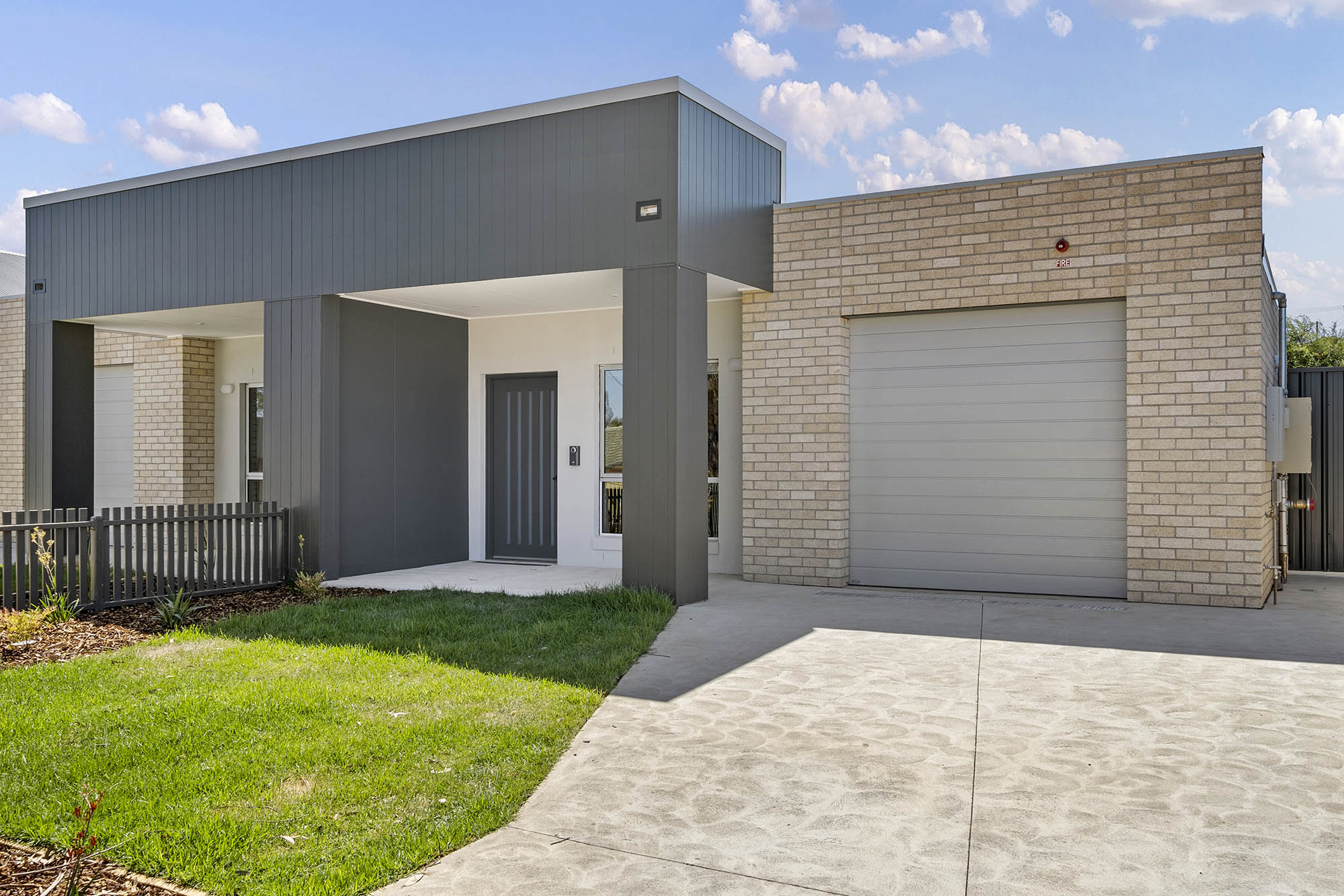 Everyday Convenience with Coastal Lifestyle Access — Home image 13