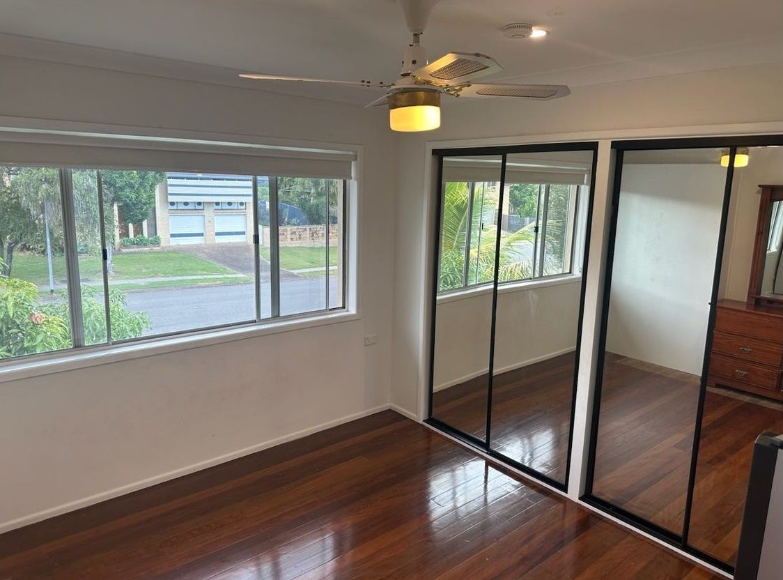 SIL Home in McDowall — Home image 3