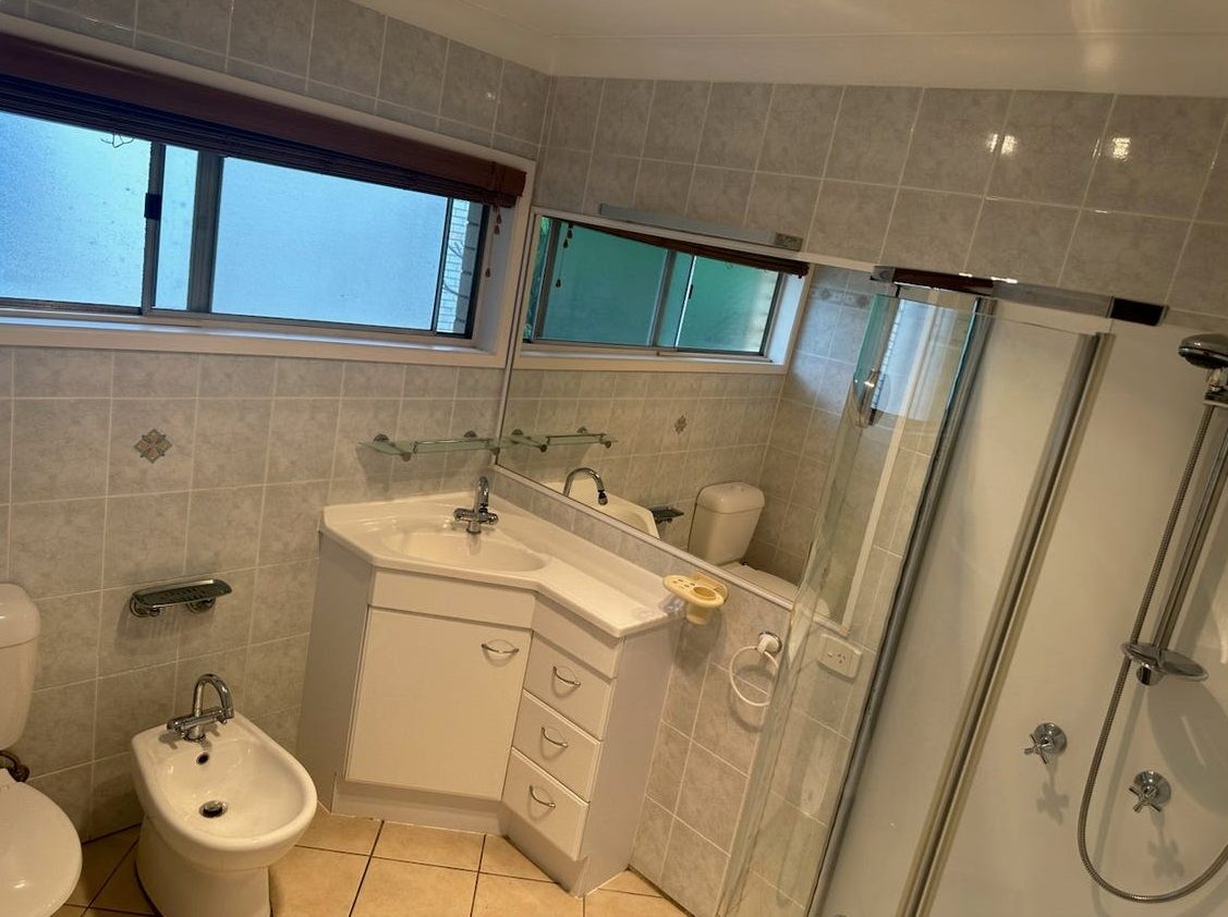 SIL Home in McDowall — Home image 6