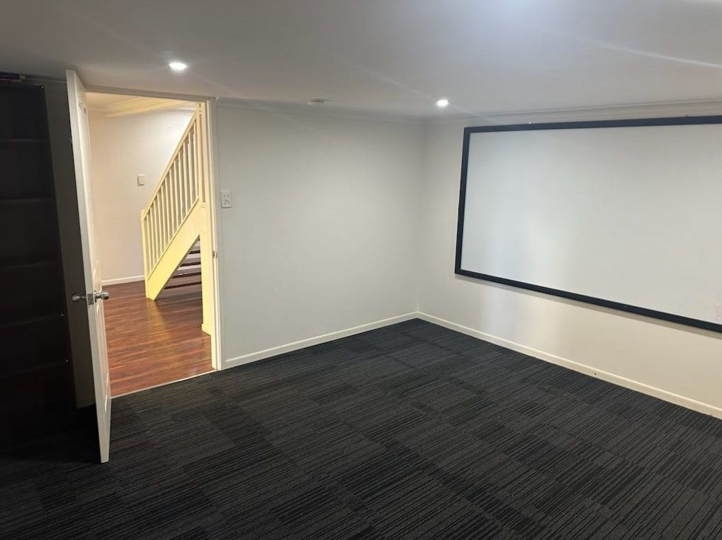 SIL Home in McDowall — Home image 7
