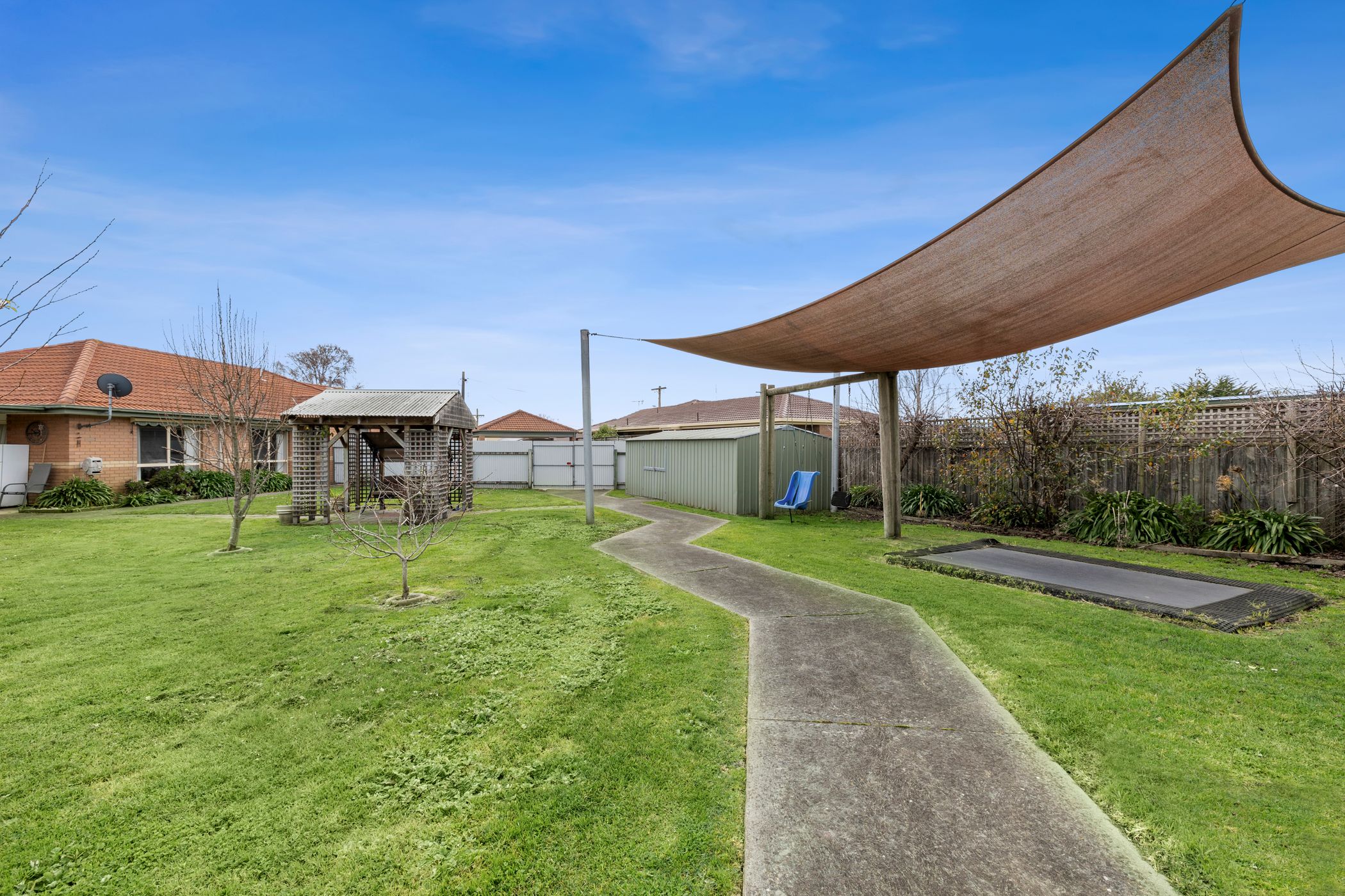 Spacious, purpose built home with large backyard in Colac. — Home image 3