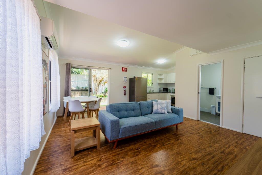 A Private Granny Flat in beautiful Glenmore Park — Home image 9