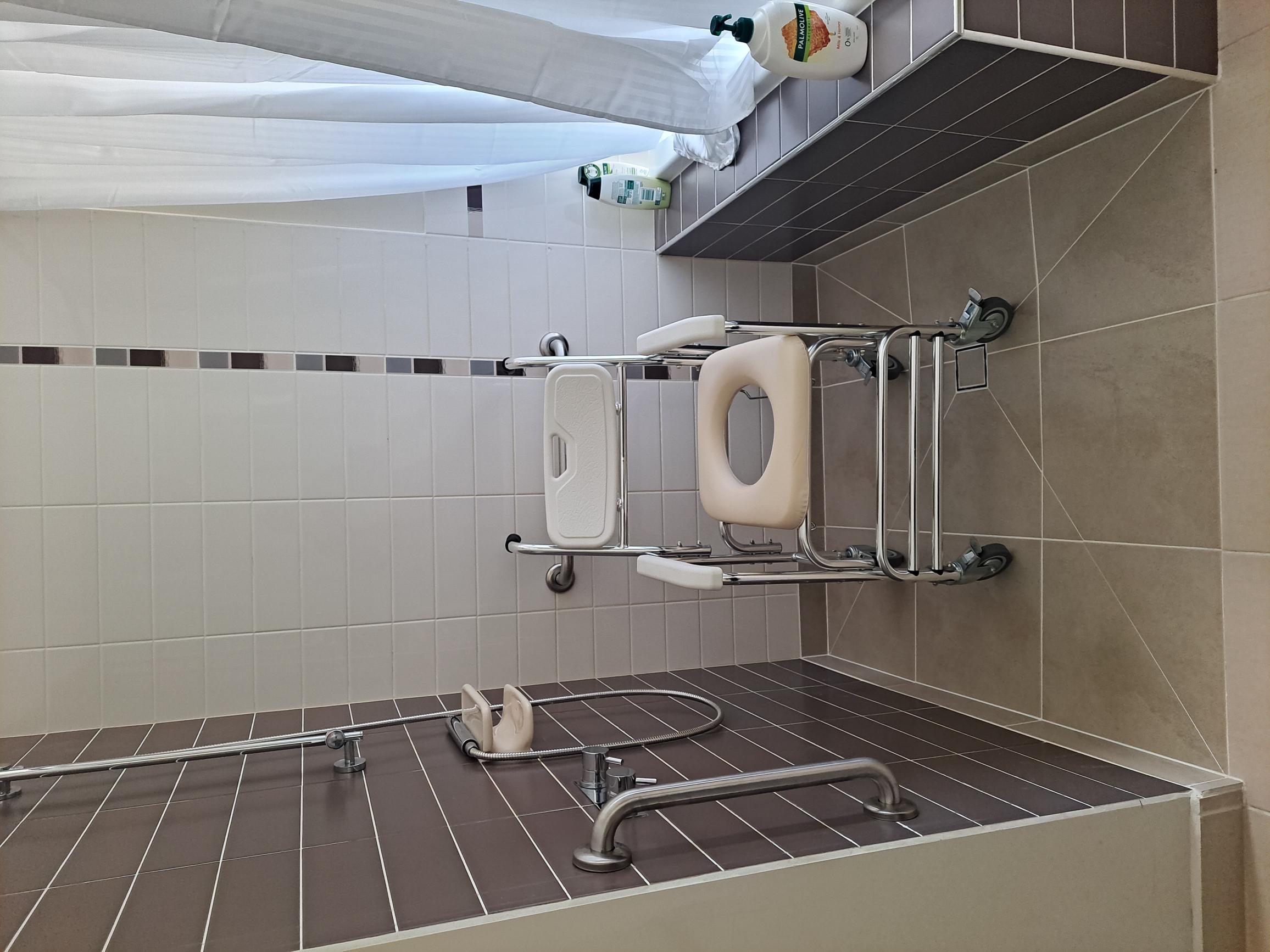 Wheelchair Accessible SIL and MTA Accommodation in Cranbourne — Home image 3