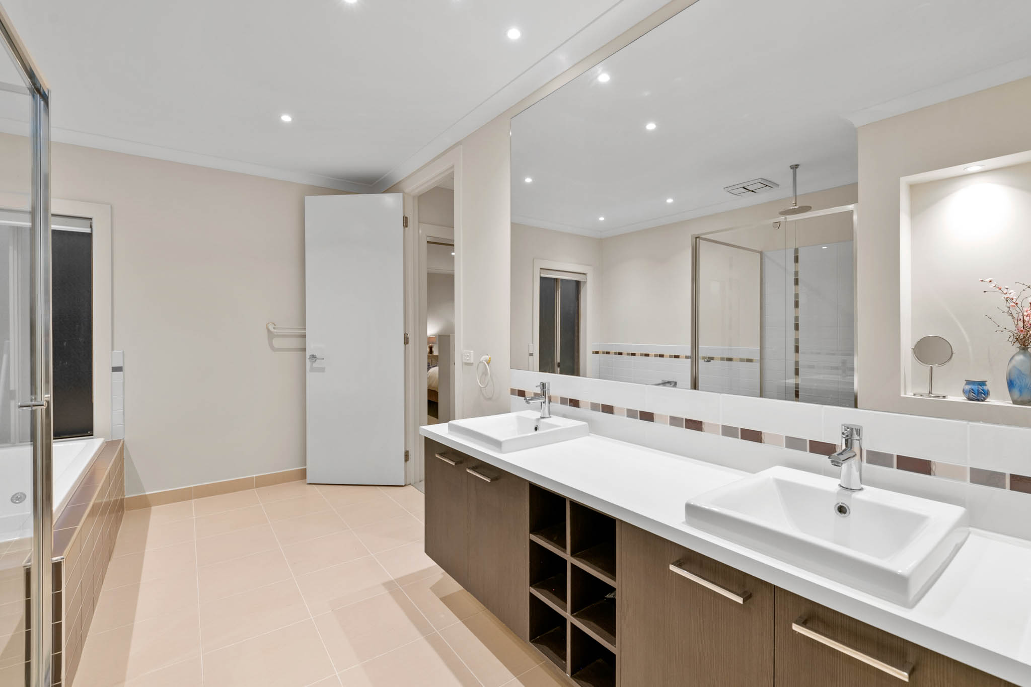 Wheelchair Accessible SIL and MTA Accommodation in Cranbourne — Home image 8