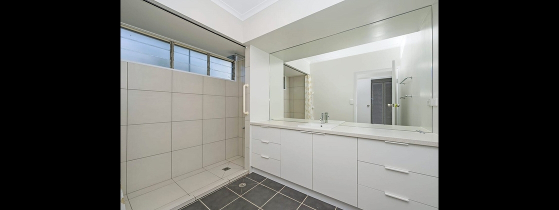 Spacious Home in the Heart of Kirwan with Prime Location — Home image 9