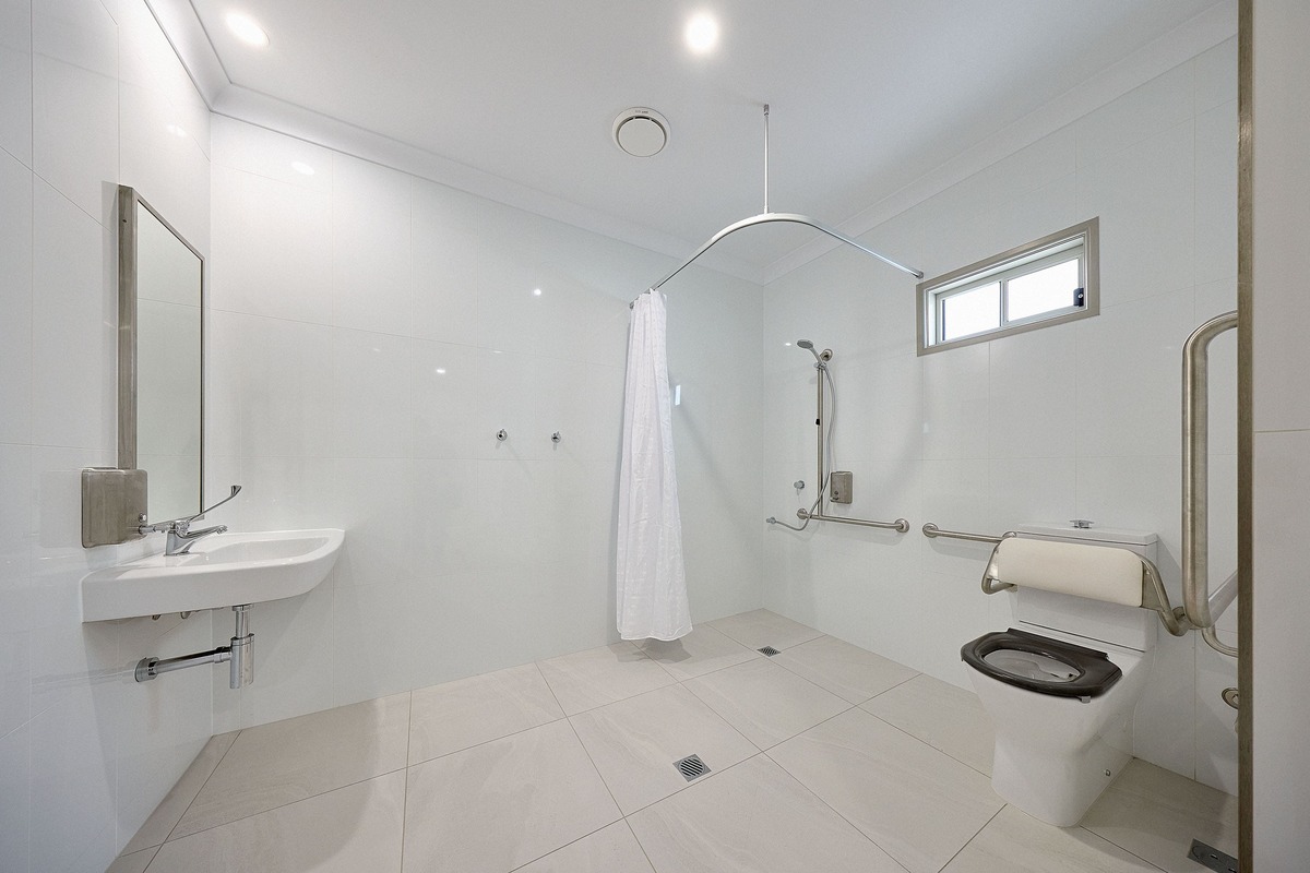 4 Bedroom Shared Home, Nundah — Home image 6