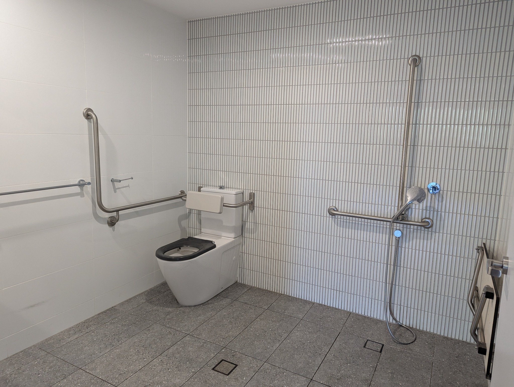 Your Own Accessible Apartments with 24/7 Support shared 1:3 Ratio Minimum — Home image 2