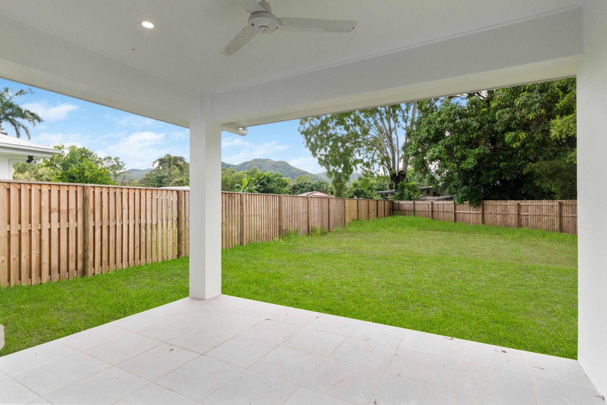 3 BR Robust Home with OOA Room – Rasmussen — Home image 4