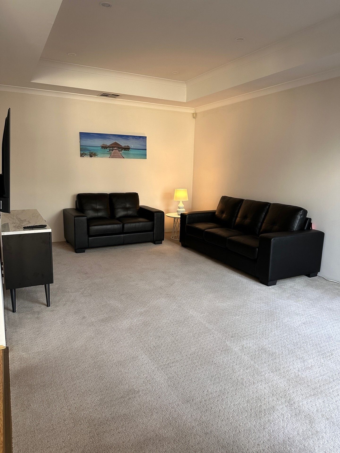 Master bedroom and ensuite - nearby park and river - Female participant only - AVAILABLE NOW — Home image 6