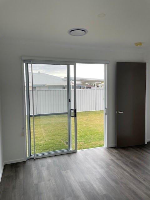 Pialba, Hervey Bay Qld - Improved Livability House — Home image 12