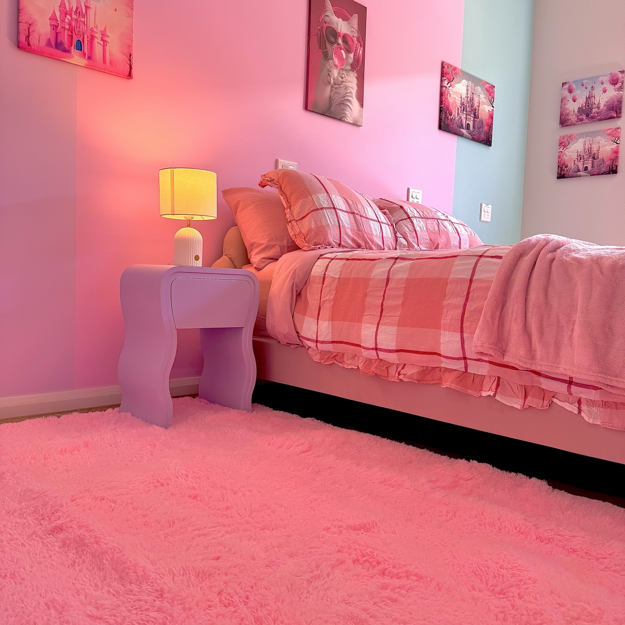 Pretty in Pink SIL House — Home image 4