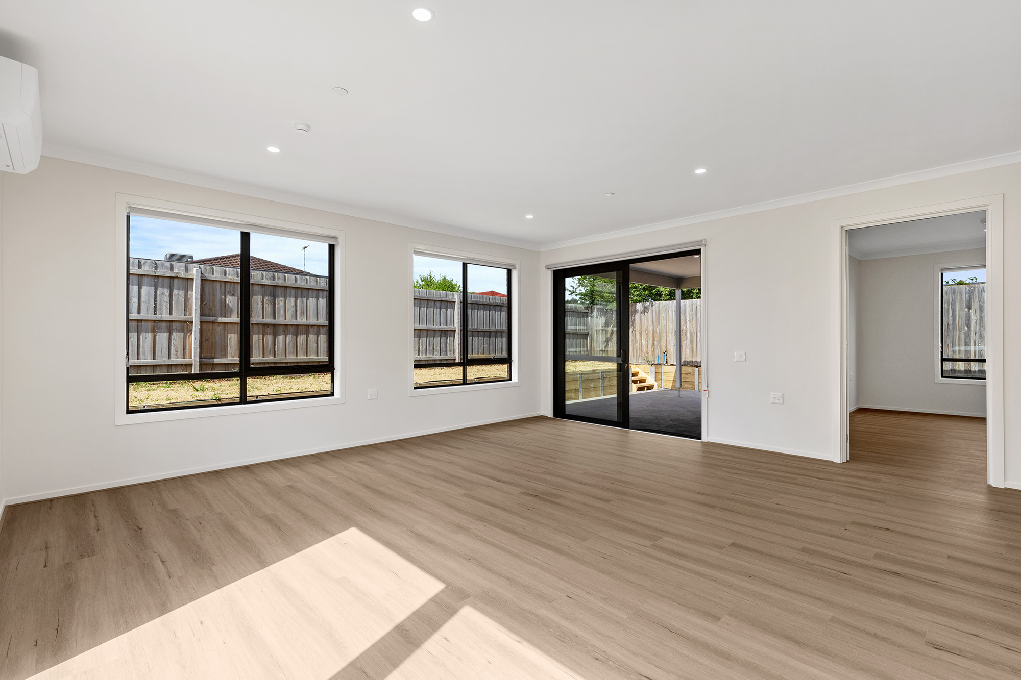 2 Bed HPS in Deer Park - Ready to move-in now! — Home image 8