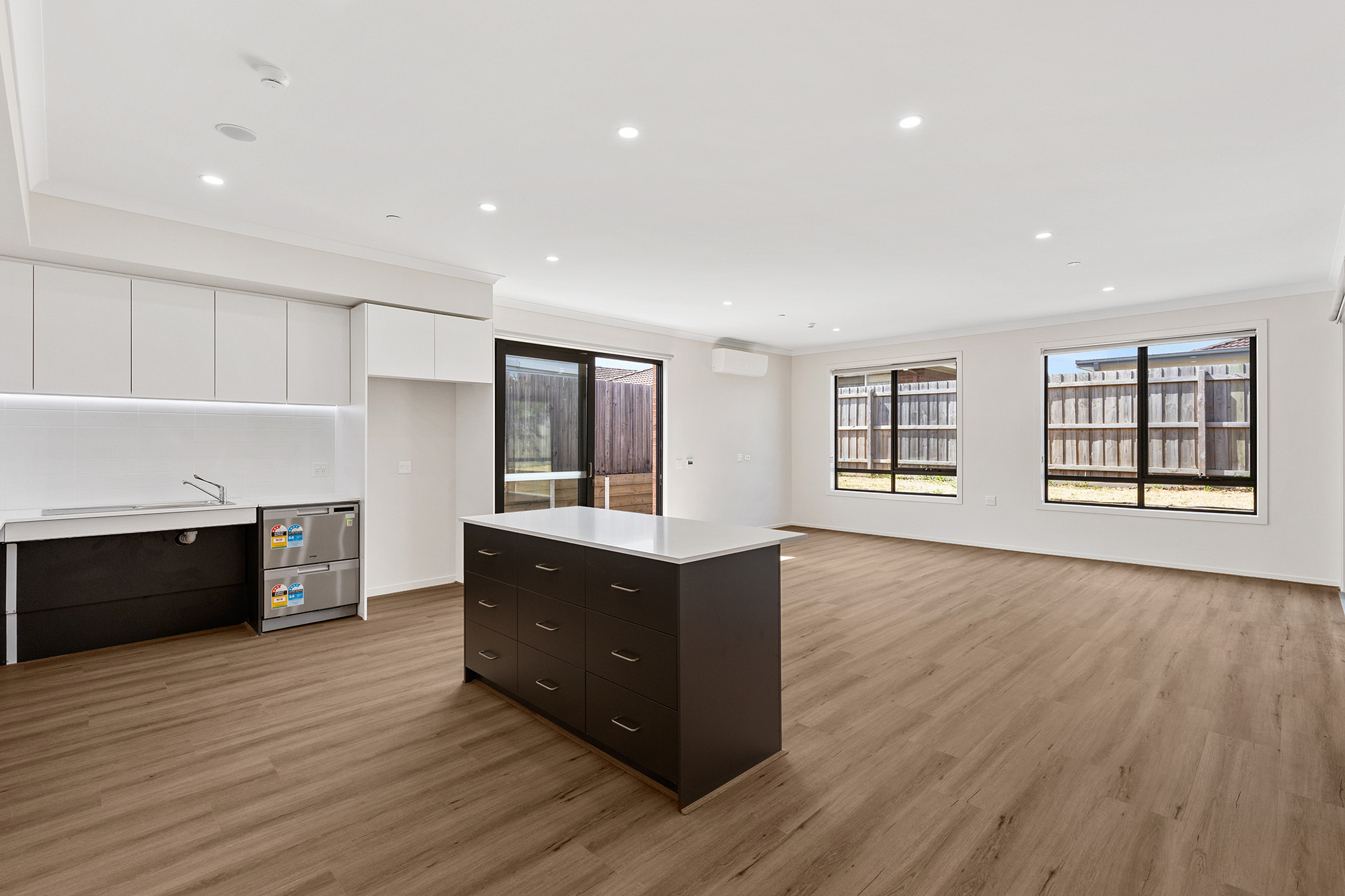 2 Bed HPS in Deer Park - Ready to move-in now! — Home image 13