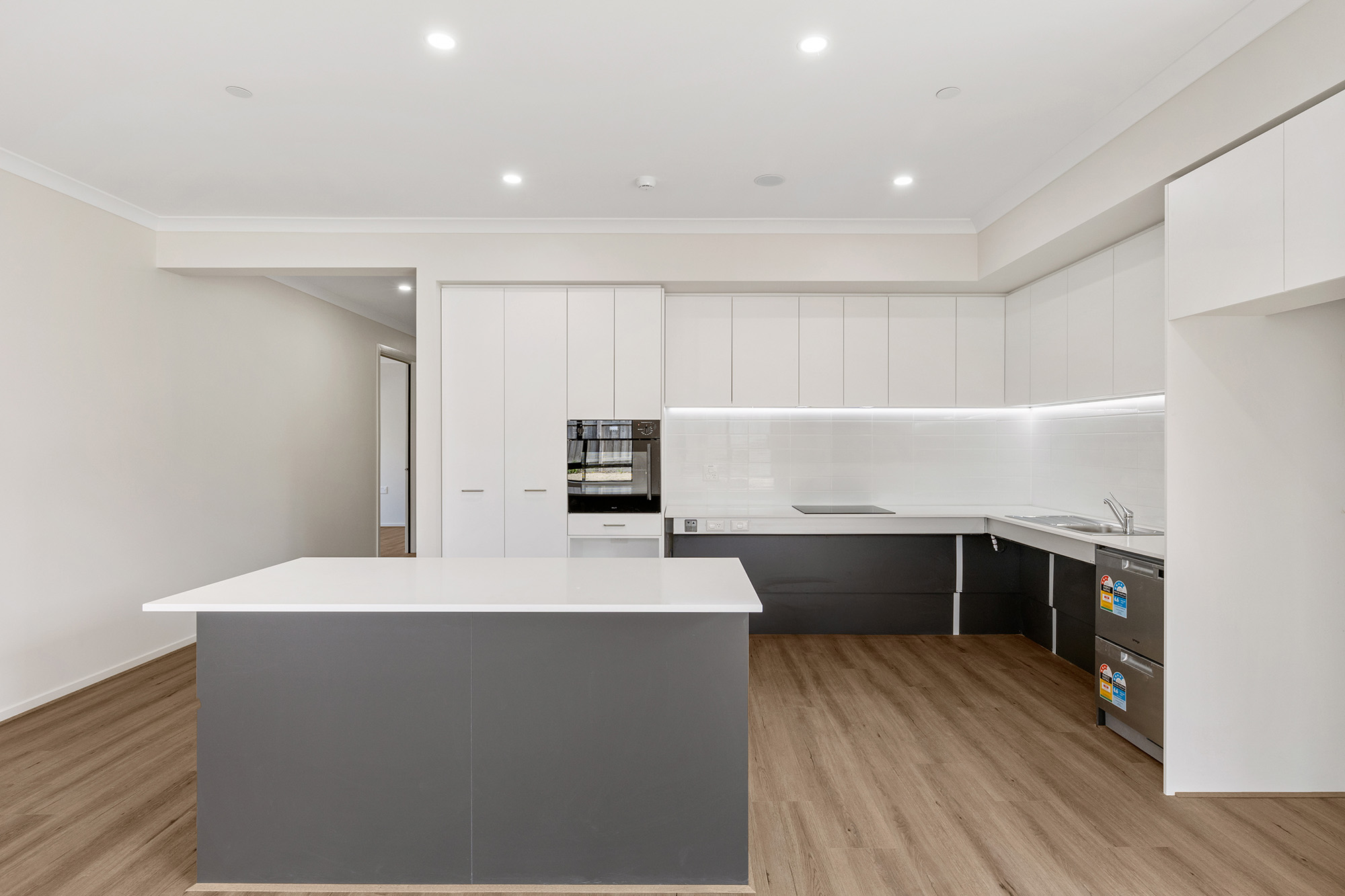 2 Bed HPS in Deer Park - Ready to move-in now! — Home image 19