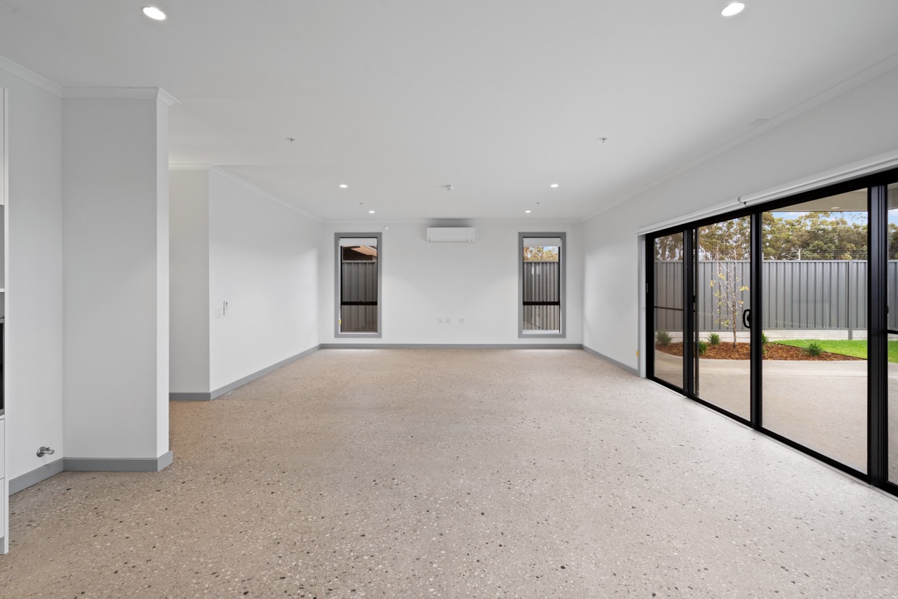 3 Bedroom Shared Home, Evanston Gardens — Home image 3