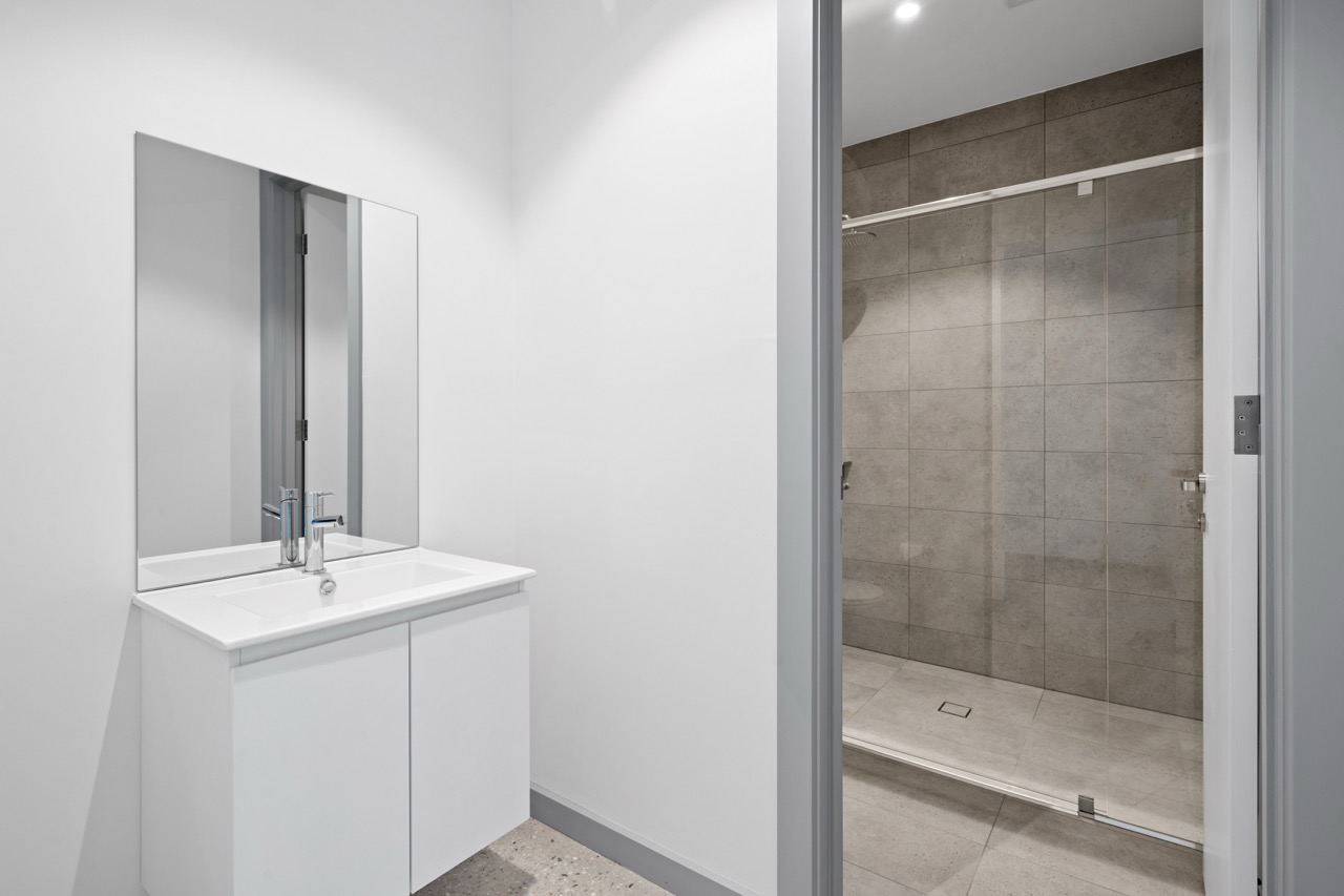 3 Bedroom Shared Home, Evanston Gardens — Home image 10