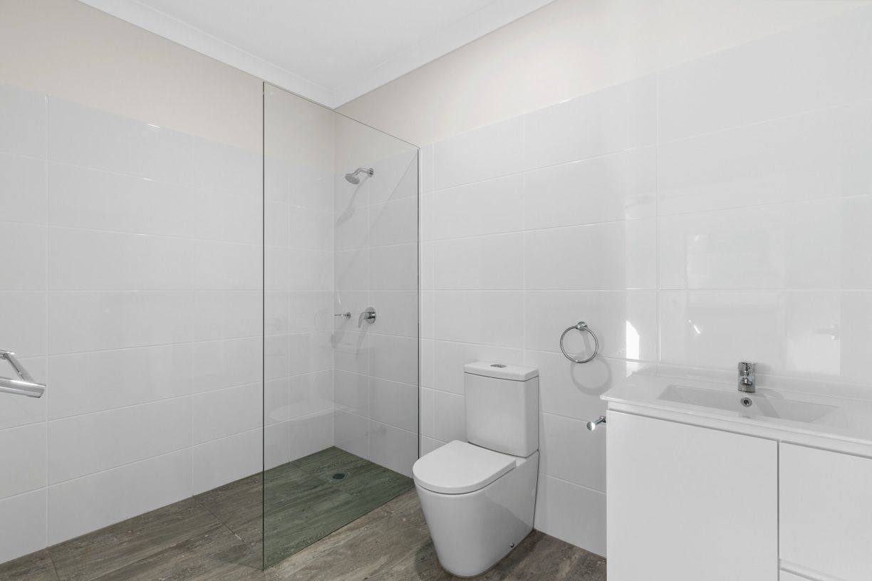 Tablelands living in a 2-bed HPS House - close to Mareeba CBD — Home image 11