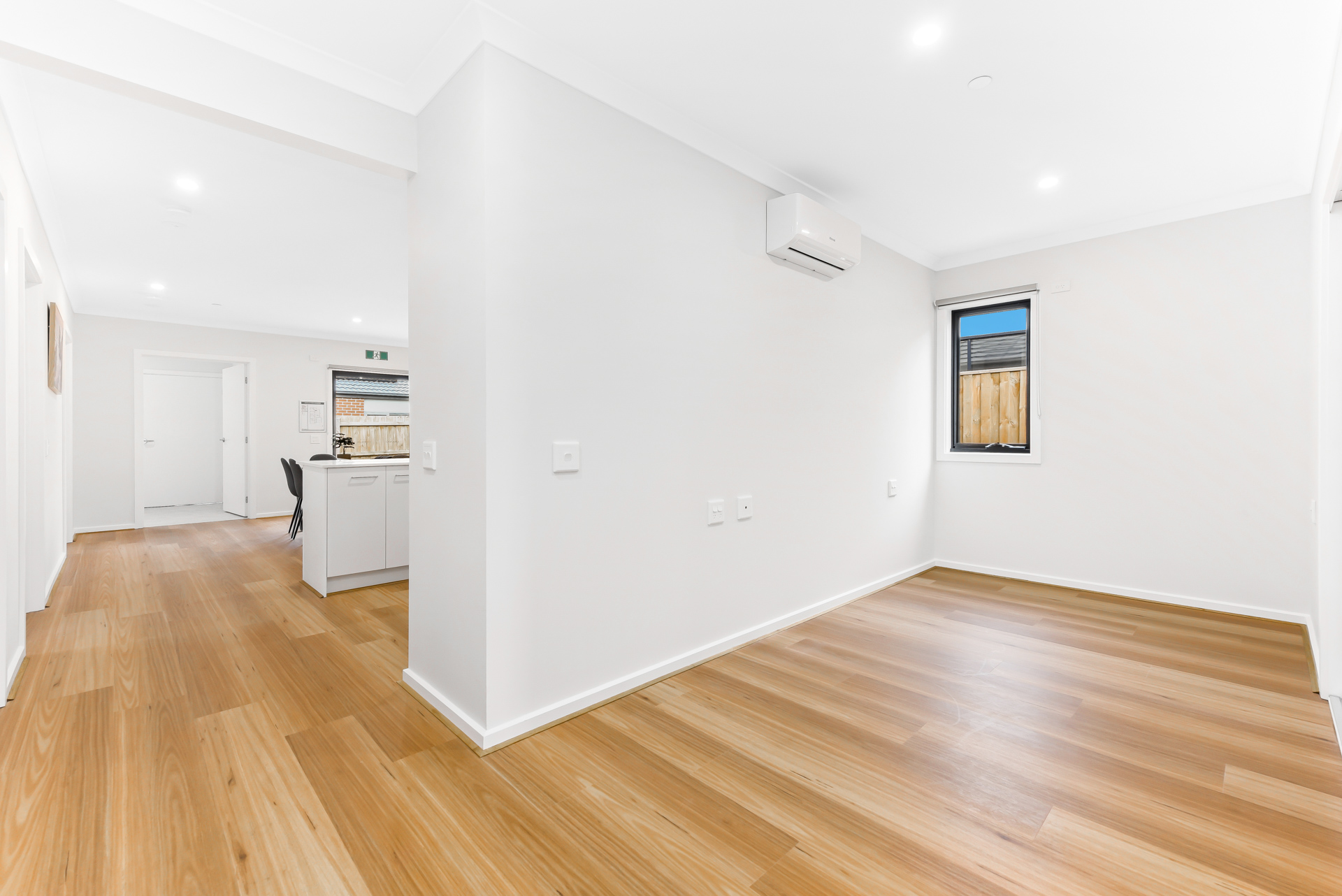 NEW 3 Resident House with 2 Living Areas near local Shopping Center — Home image 3