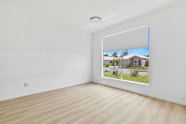 CABOOLTURE QLD – IMPROVED LIVEABILITY HOUSE — Home image 6