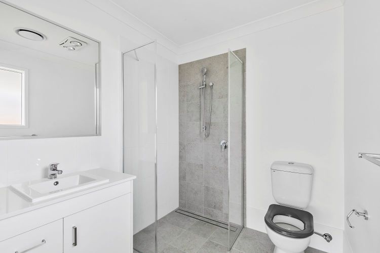CABOOLTURE QLD – IMPROVED LIVEABILITY HOUSE — Home image 7