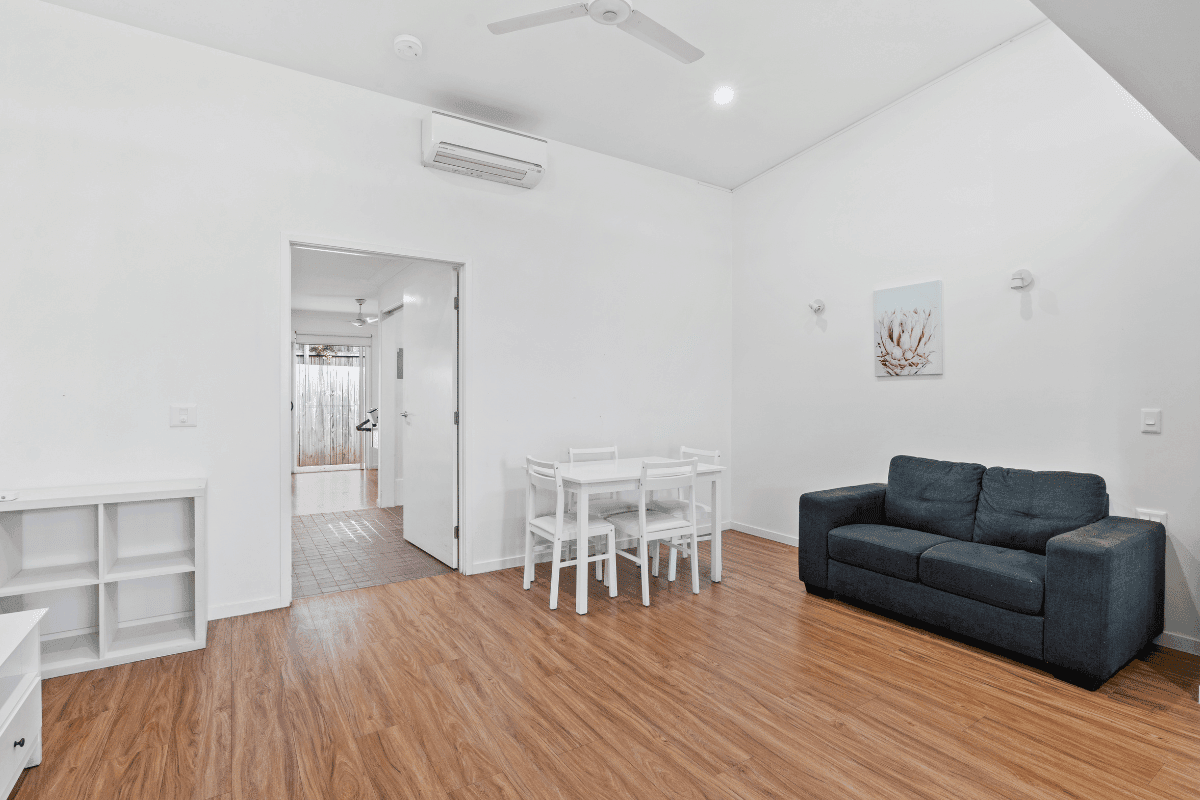 Private and independent, one-bedroom unit, close to parklands and shops. — Home image 7
