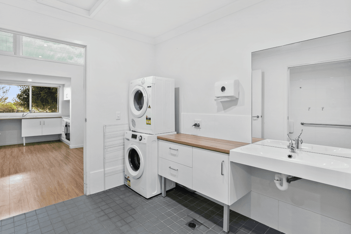 Private and independent, one-bedroom unit, close to parklands and shops. — Home image 8