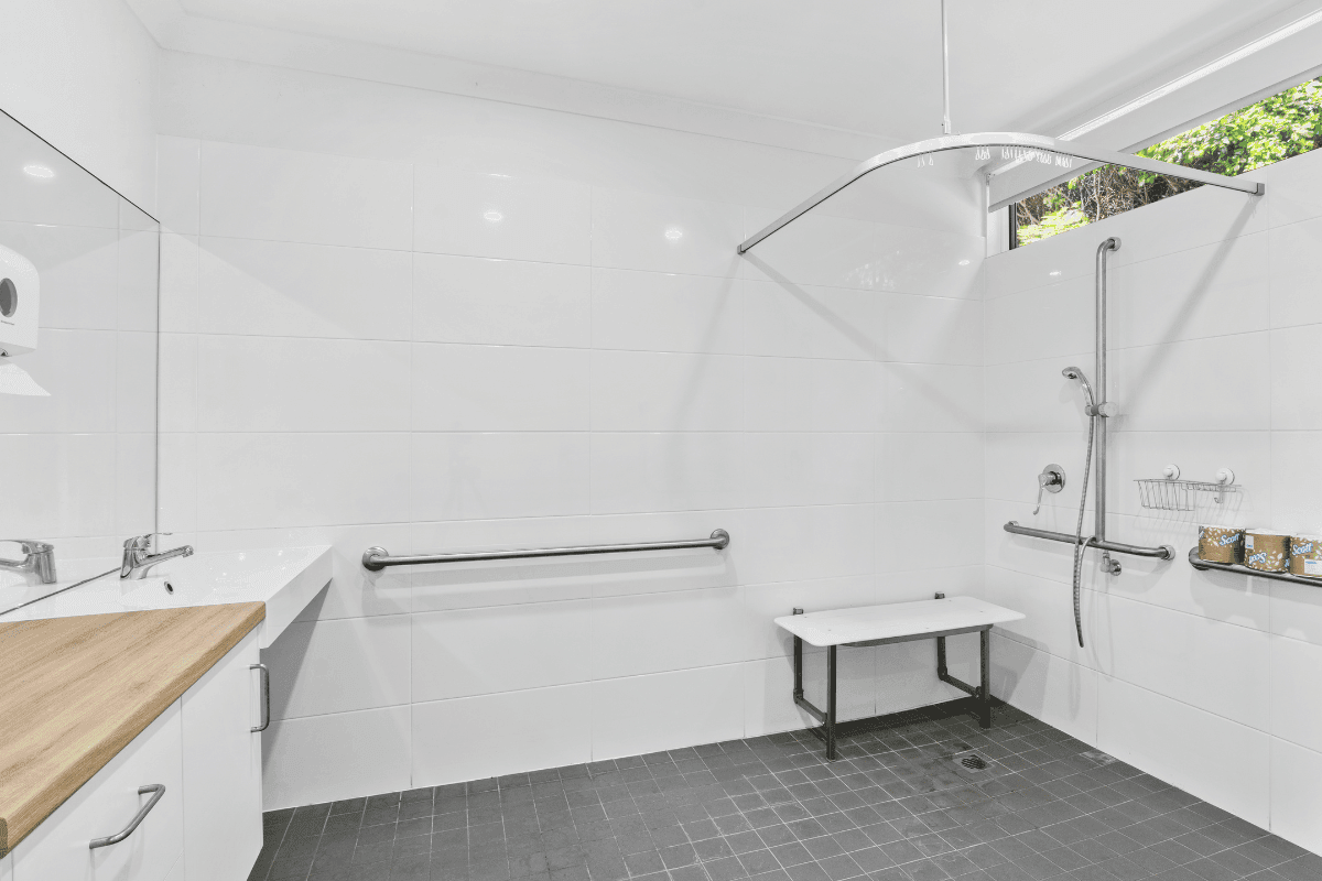 Private and independent, one-bedroom unit, close to parklands and shops. — Home image 9