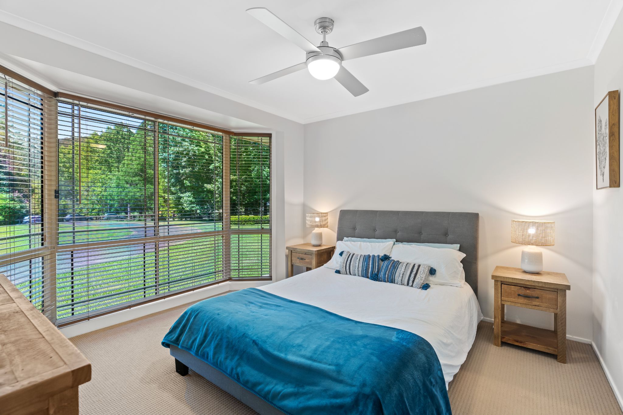 Large Home on Acreage - Central Coast — Home image 2