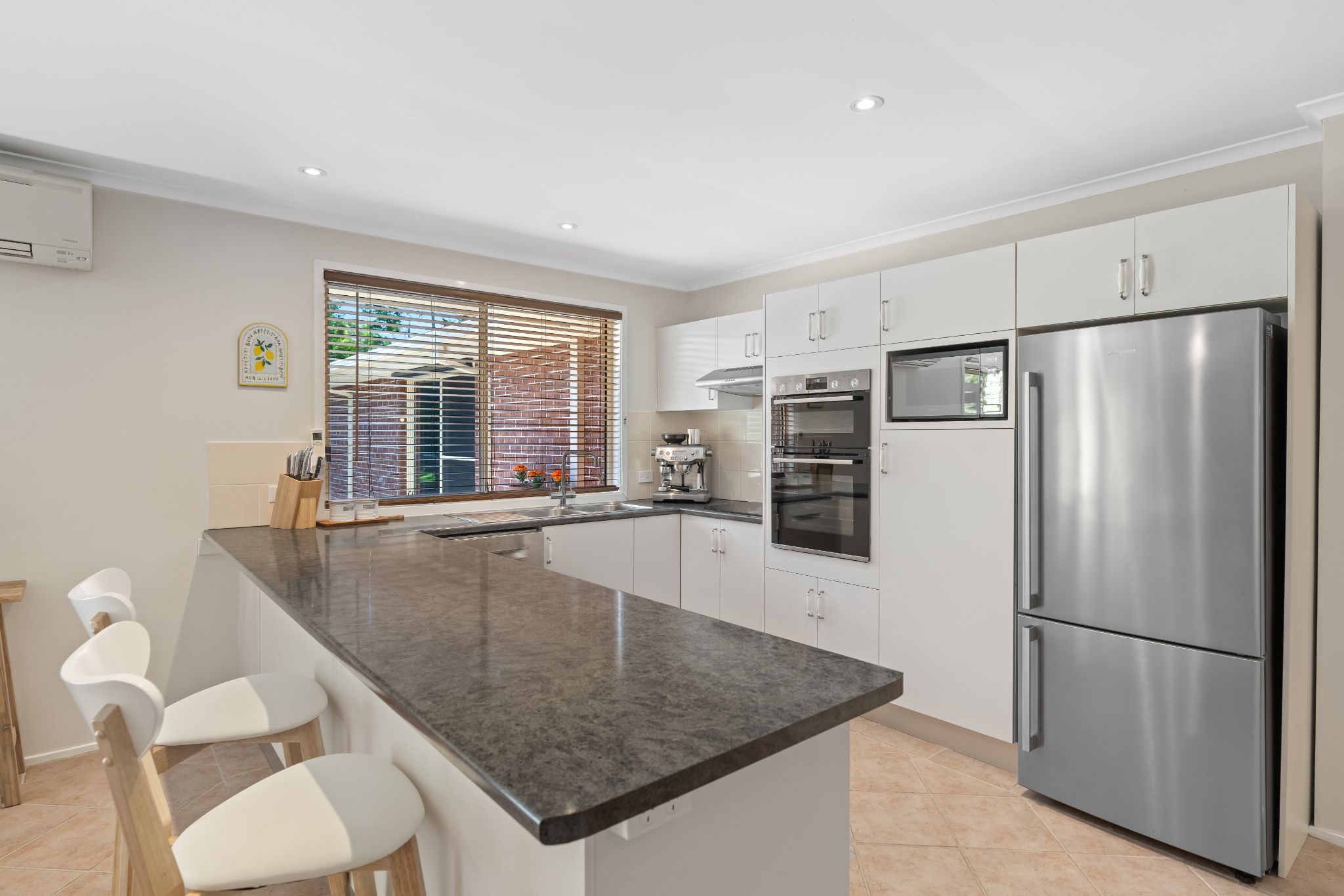 Large Home on Acreage - Central Coast — Home image 3