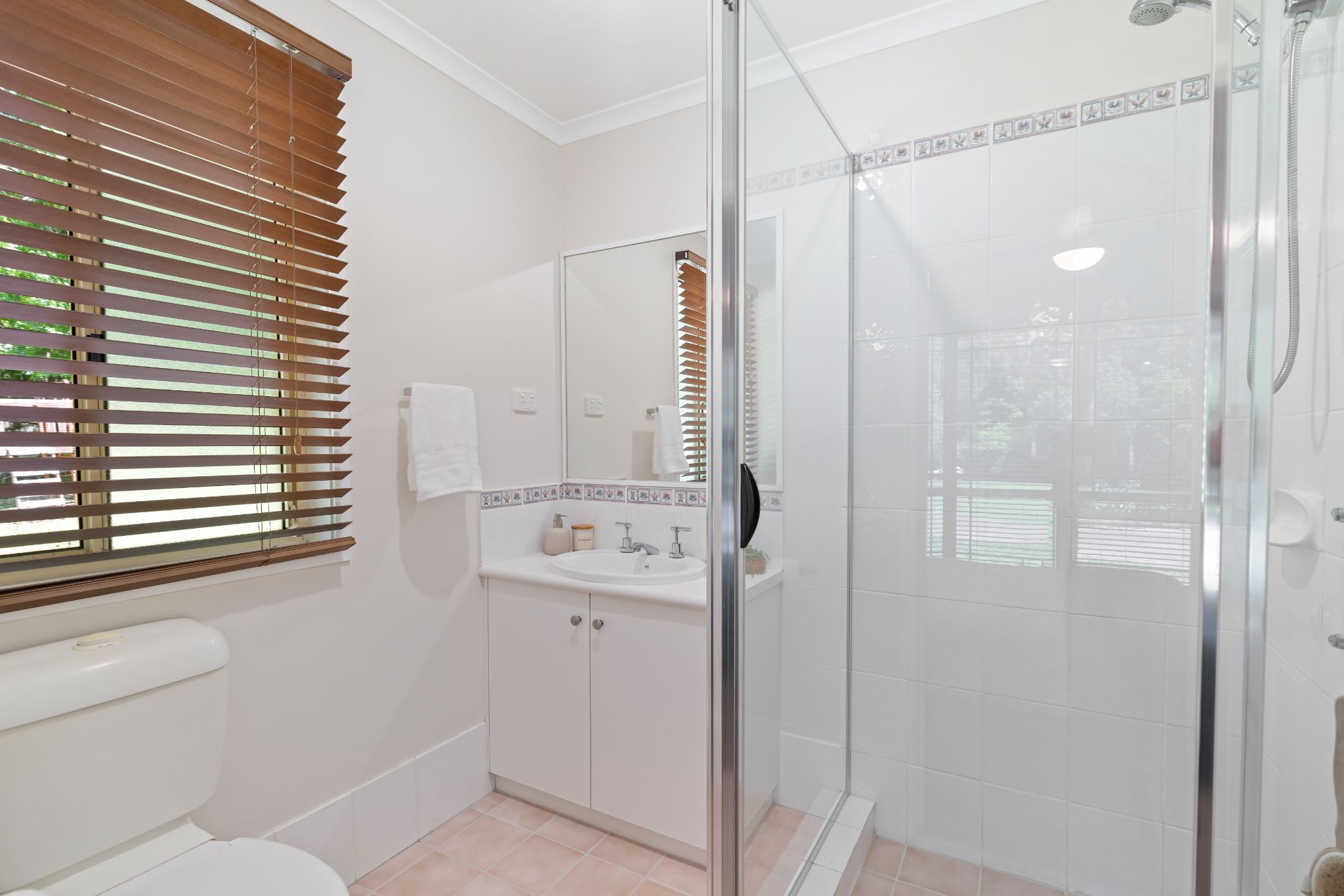 Large Home on Acreage - Central Coast — Home image 10