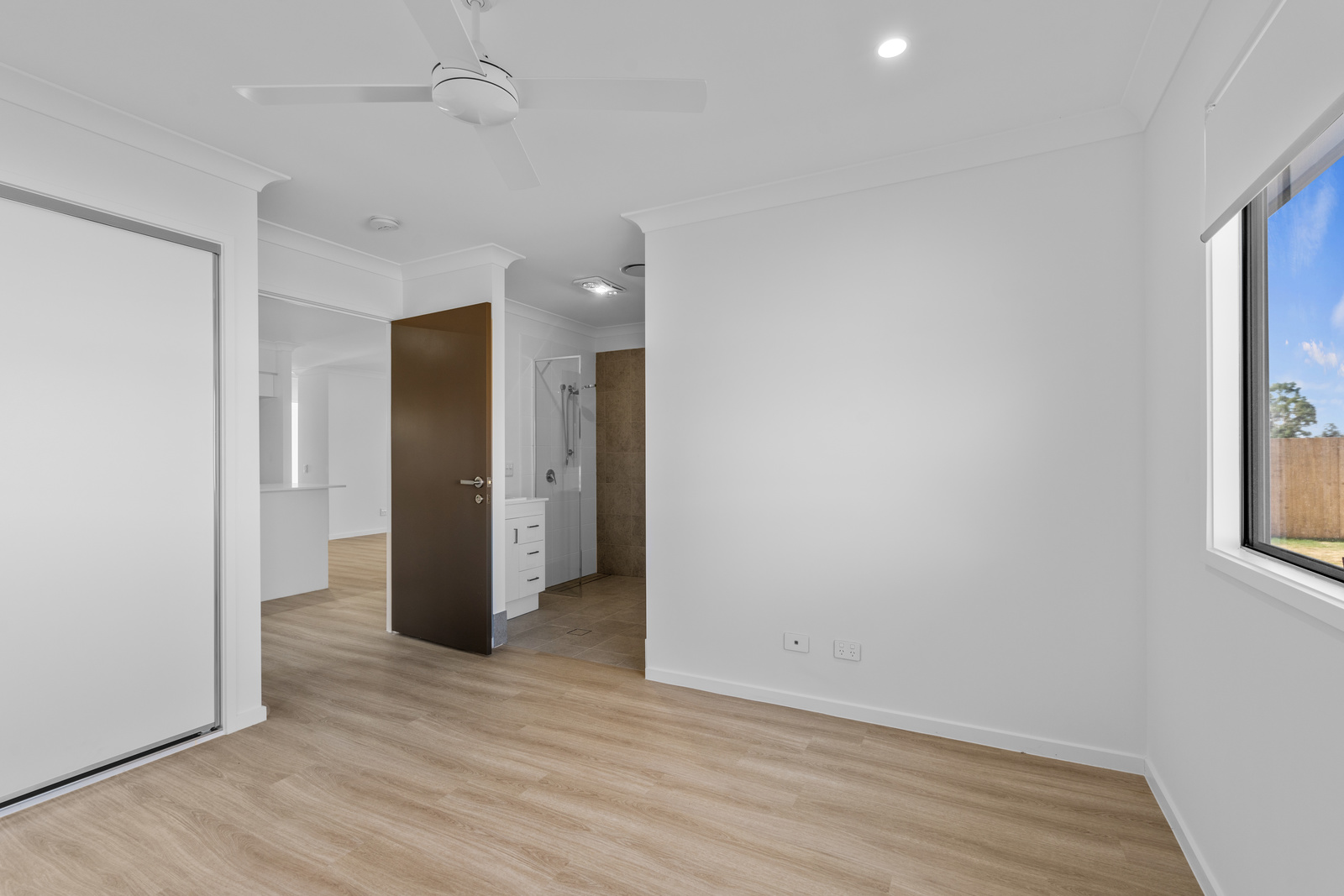PLAINLAND CROSSING, LOCKYER VALLEY QLD – IMPROVED LIVEABILITY HOUSE — Home image 5