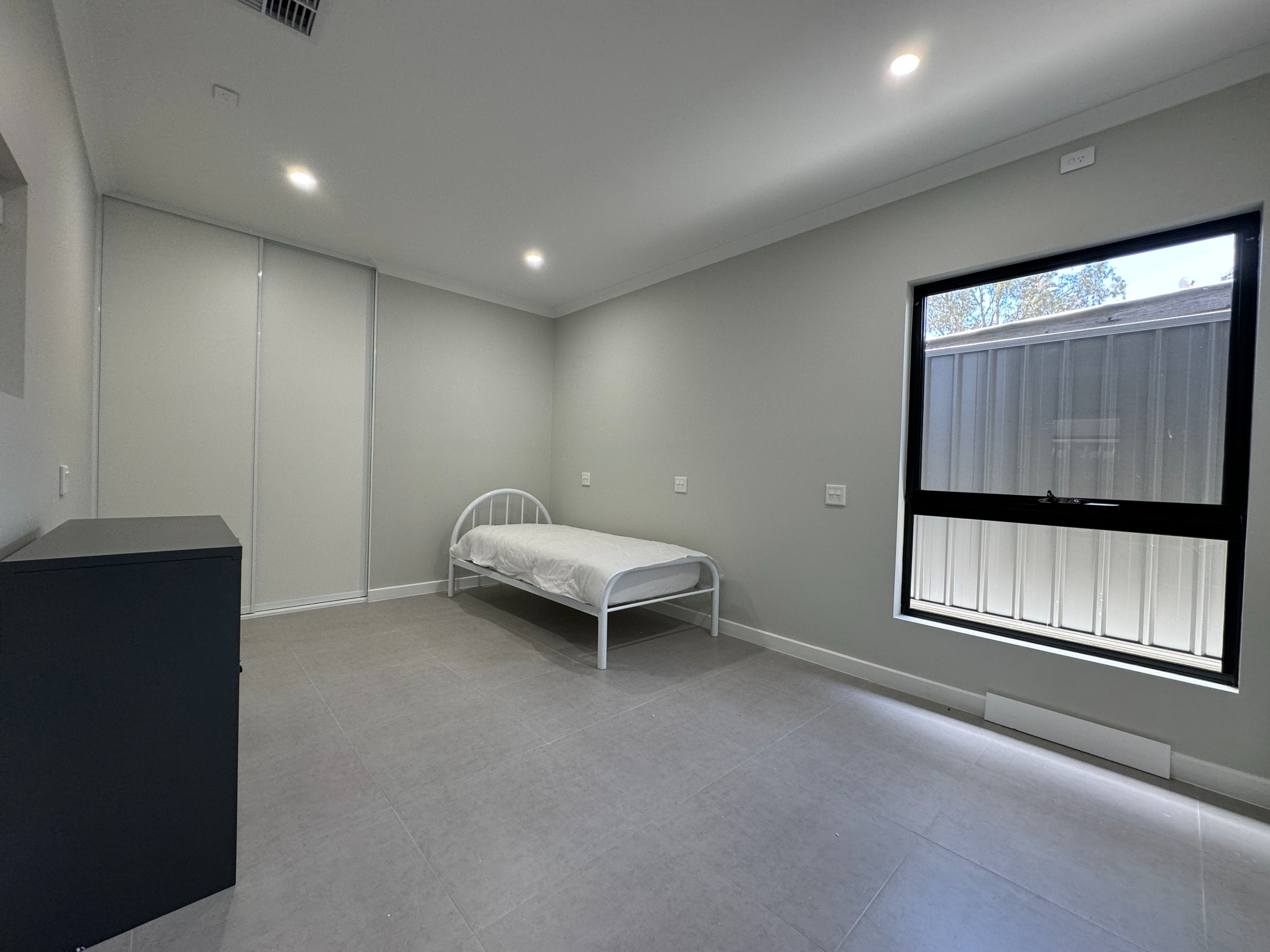 HPS SDA HOUSE CLOSE TO MODBURY HOSPITAL AND SHOPPING HUB — Home image 4