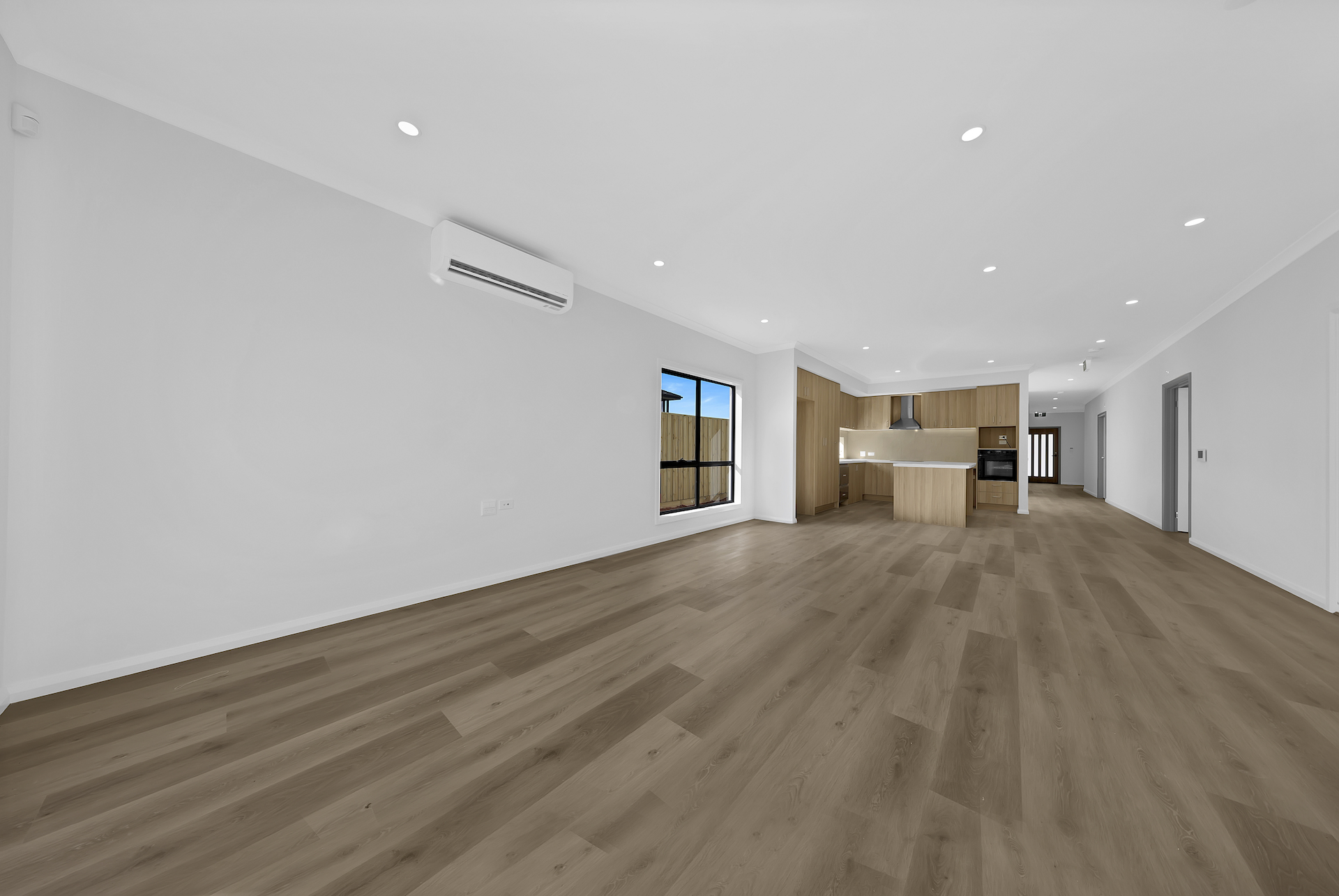 Spacious & Modern | 3+OOA Robust SDA Home in Wollert — Home image 3